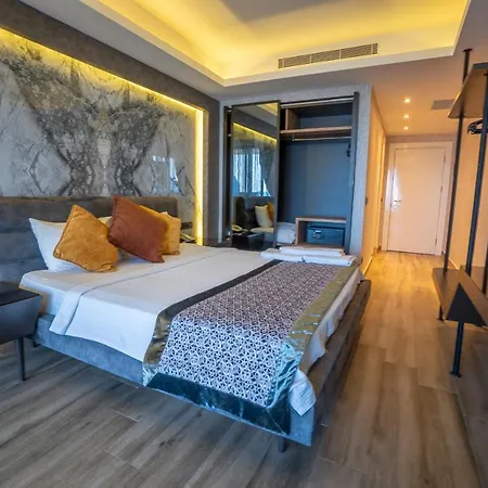 Elite Admiral Aqua Suite-2